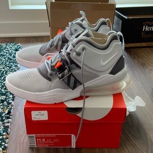 Nike Air Force 270